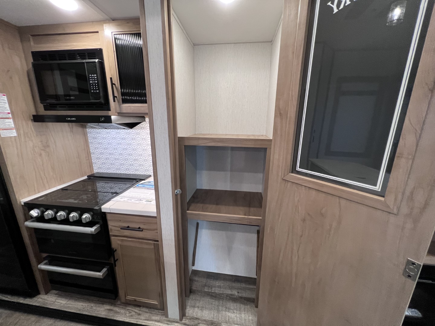 Roughrider RVs. 2023 Cherokee Arctic Wolf 3810SUITE